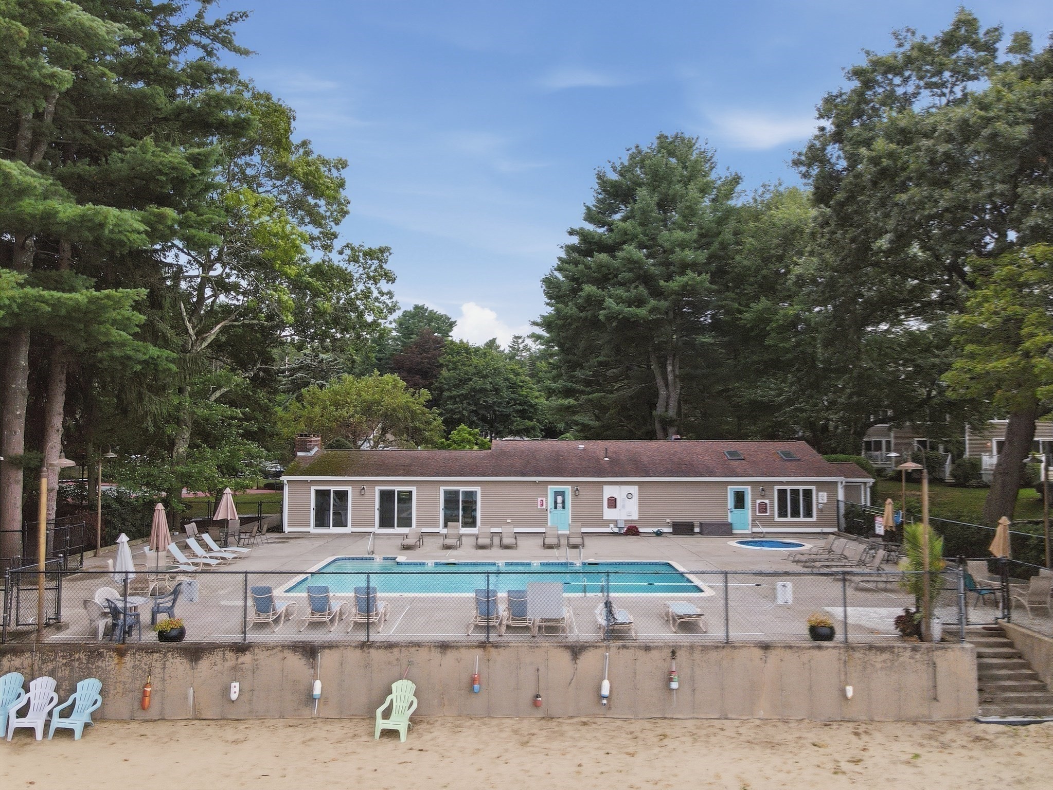 main property photo 39