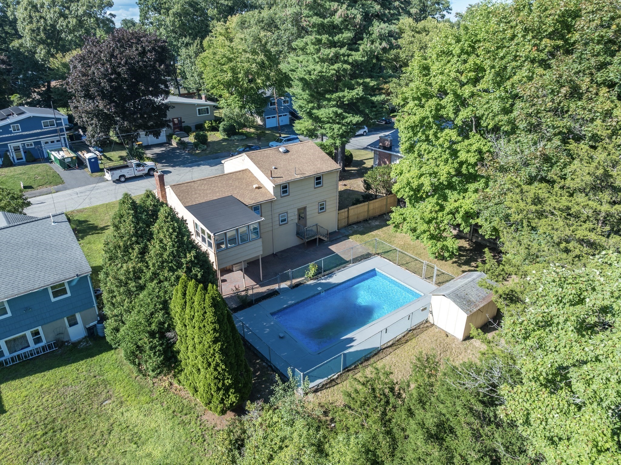 main property photo 27