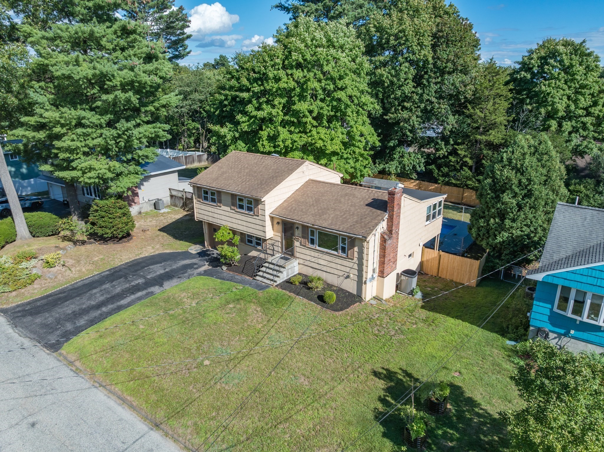 main property photo 32