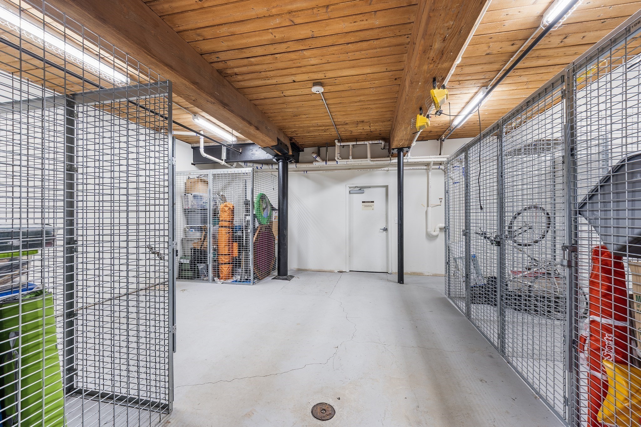 main property photo 20