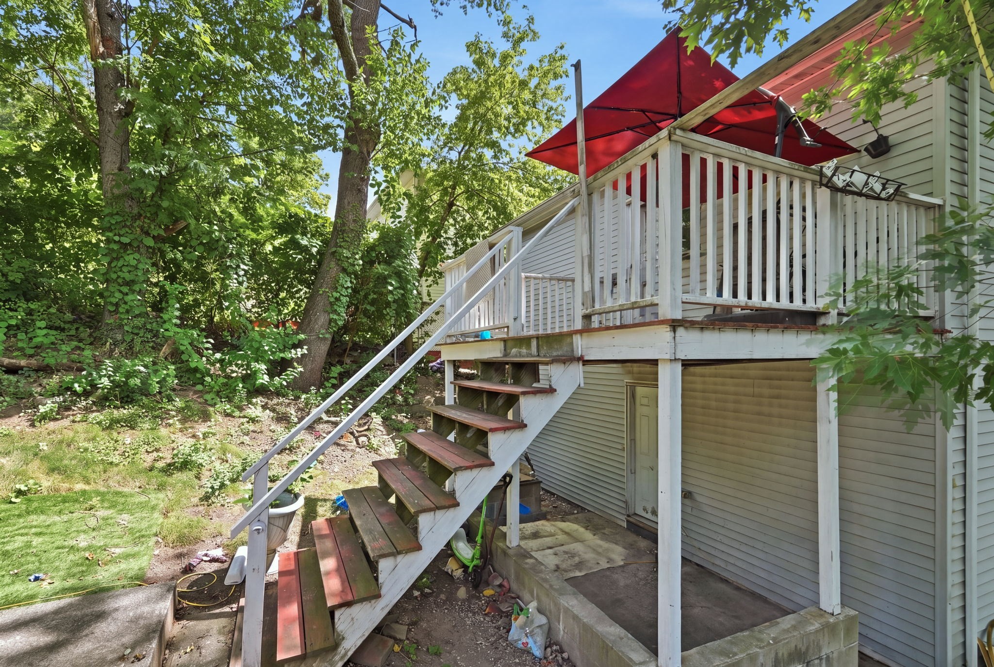 main property photo 29