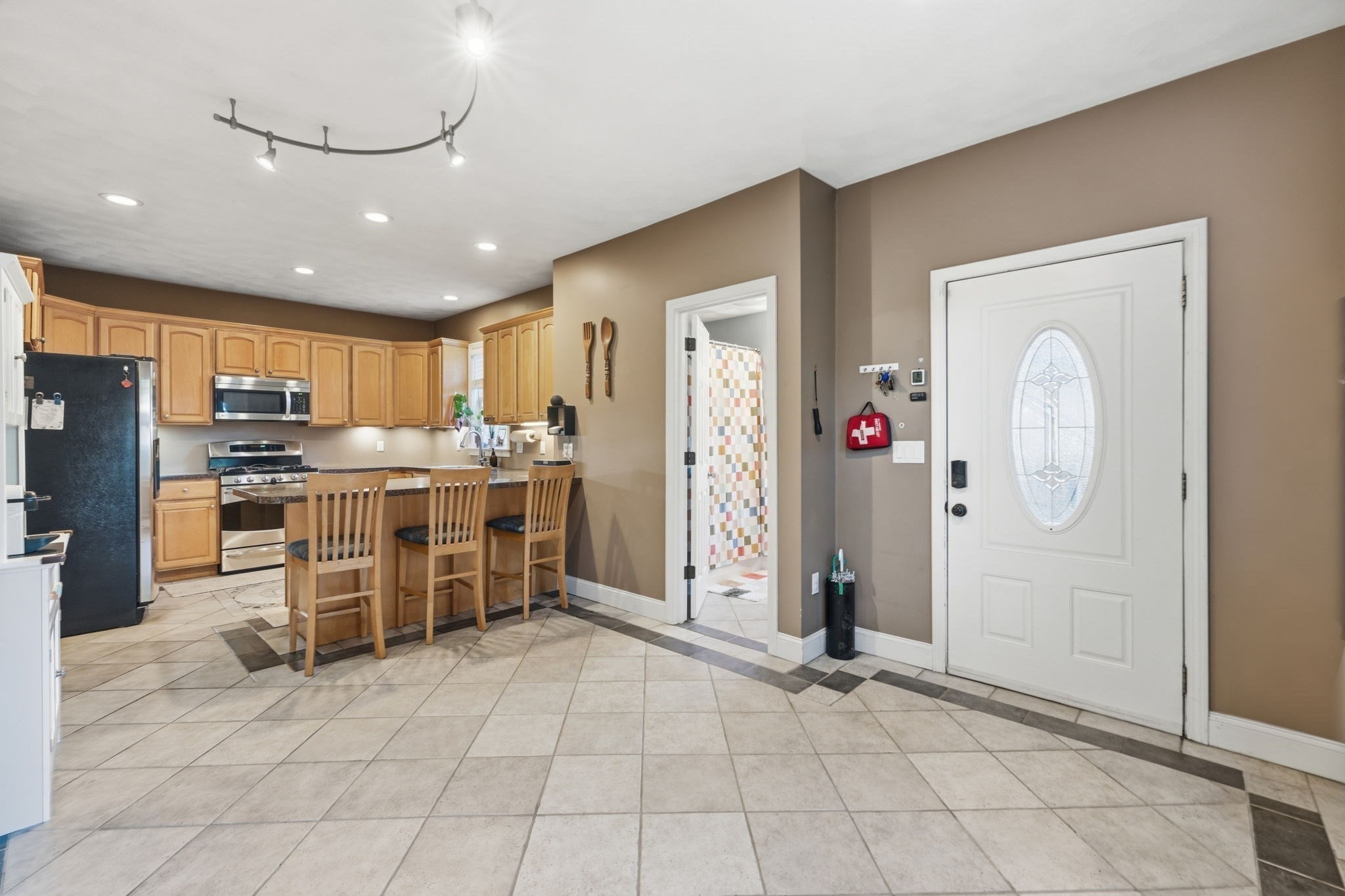 main property photo 13