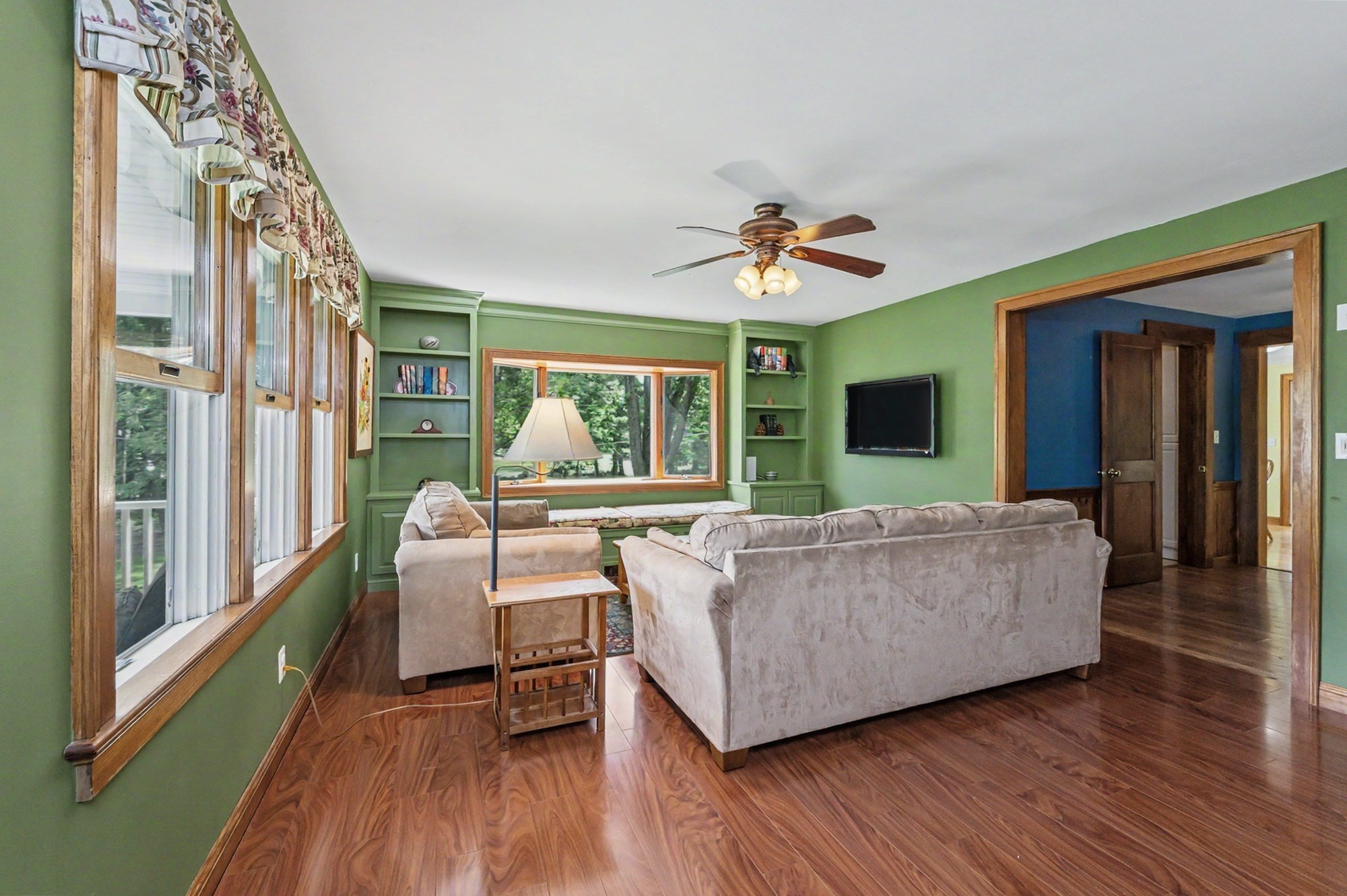 main property photo 3