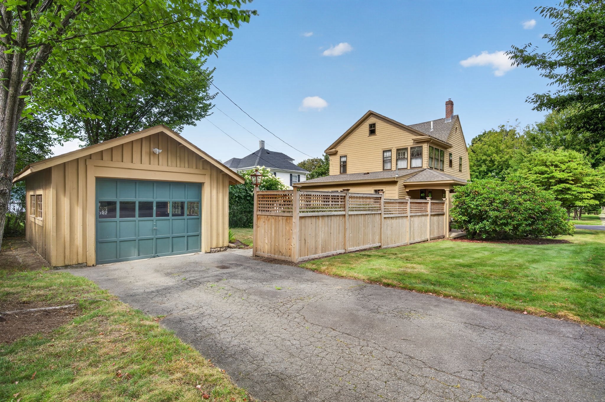 main property photo 30