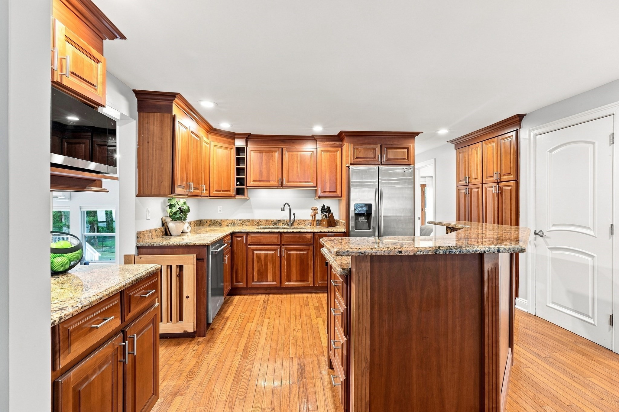 main property photo 7