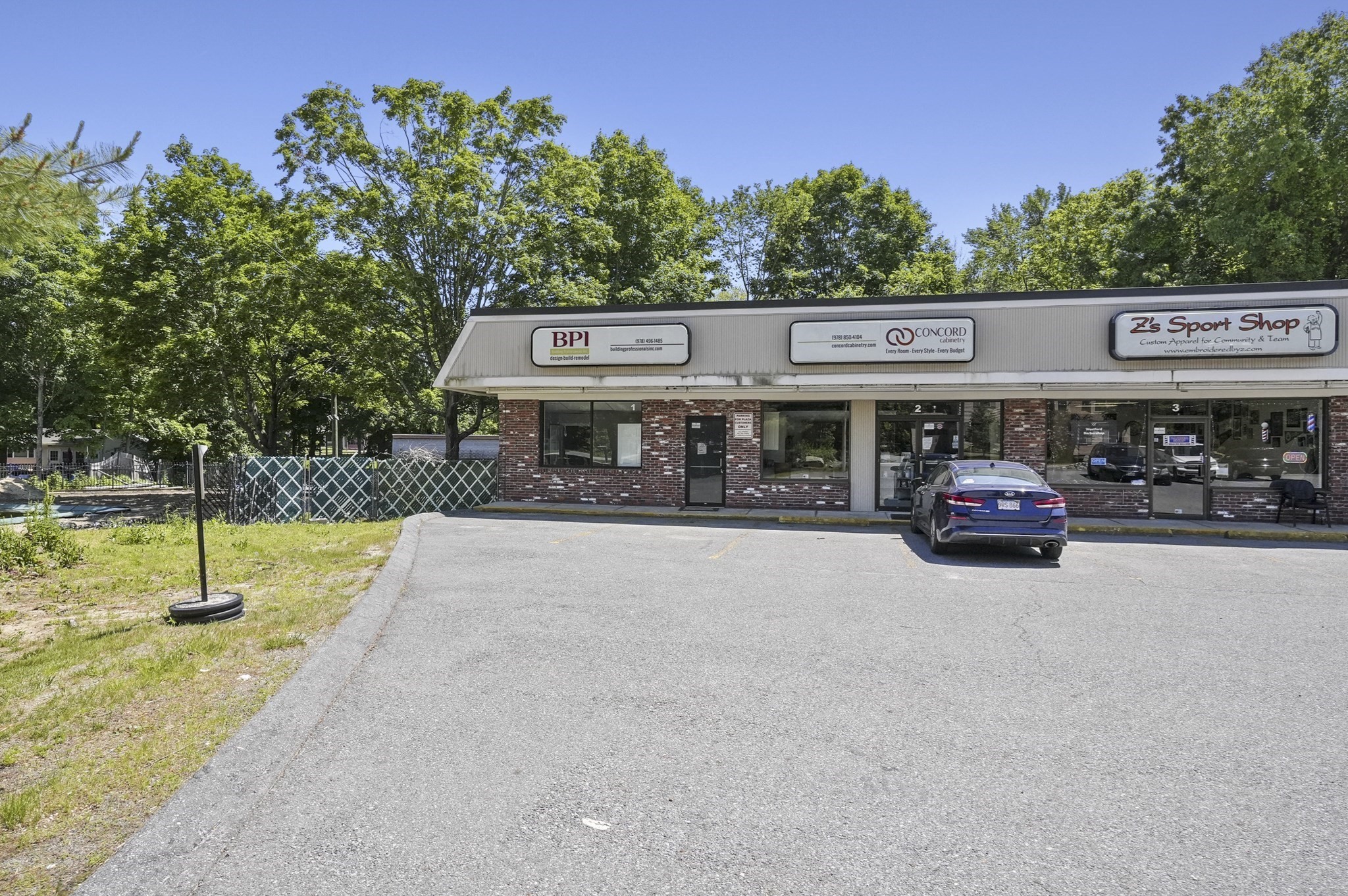 main property photo 14
