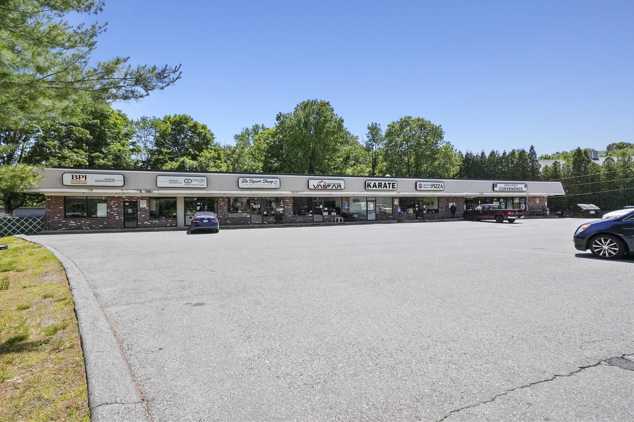 main property photo 15