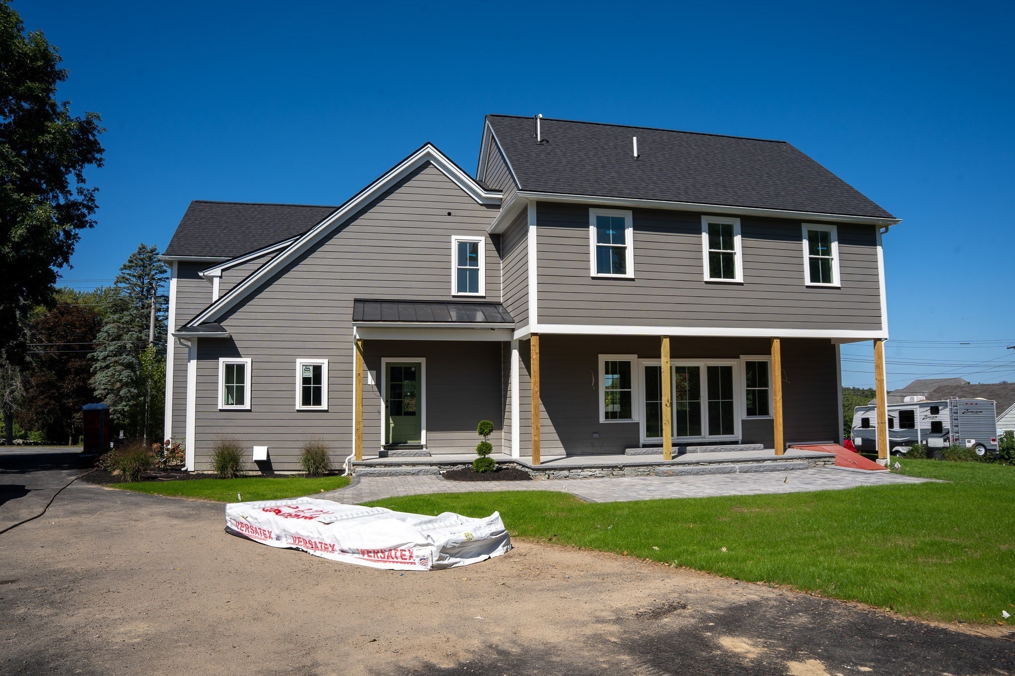 main property photo 8