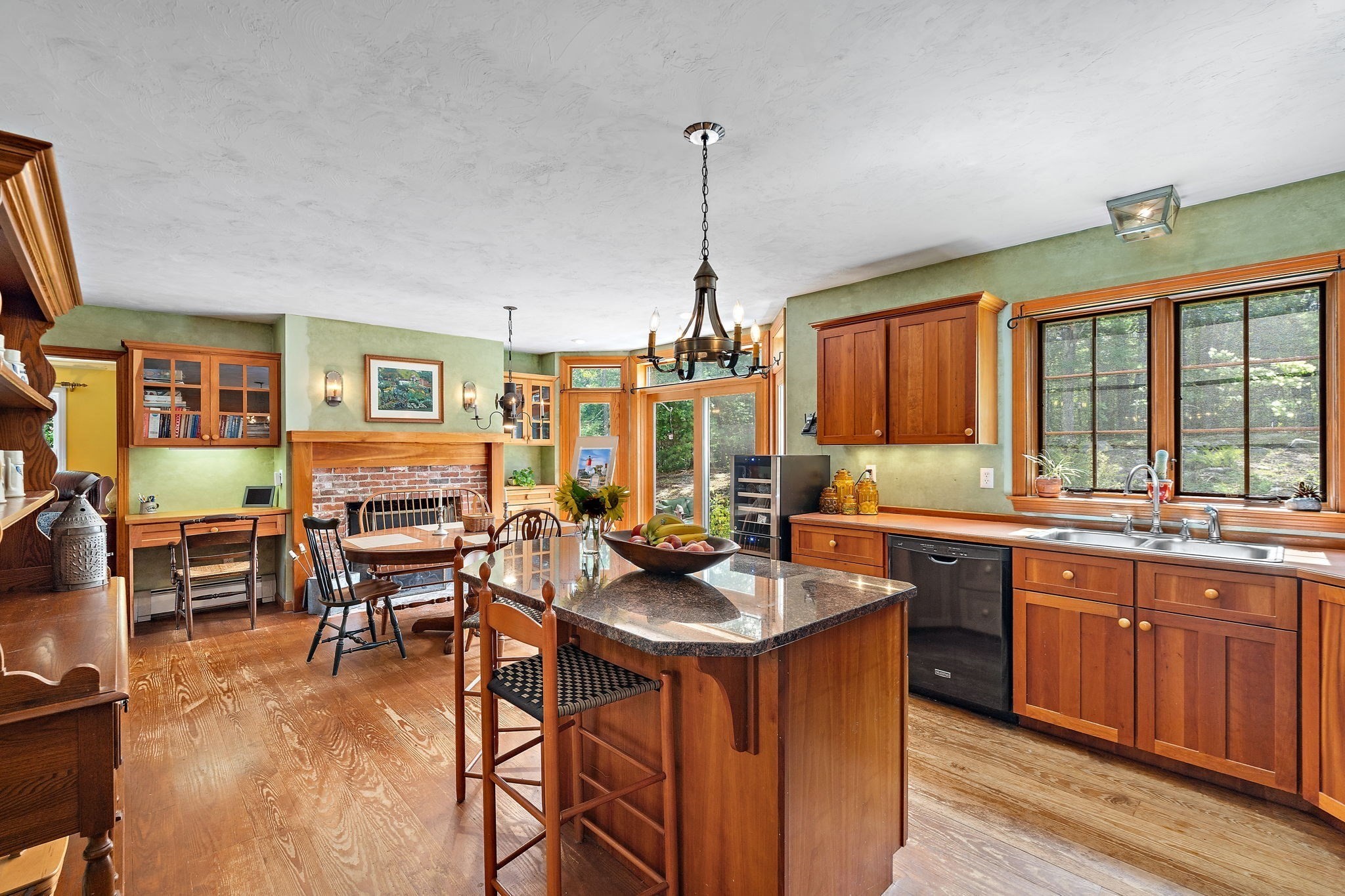 main property photo 17