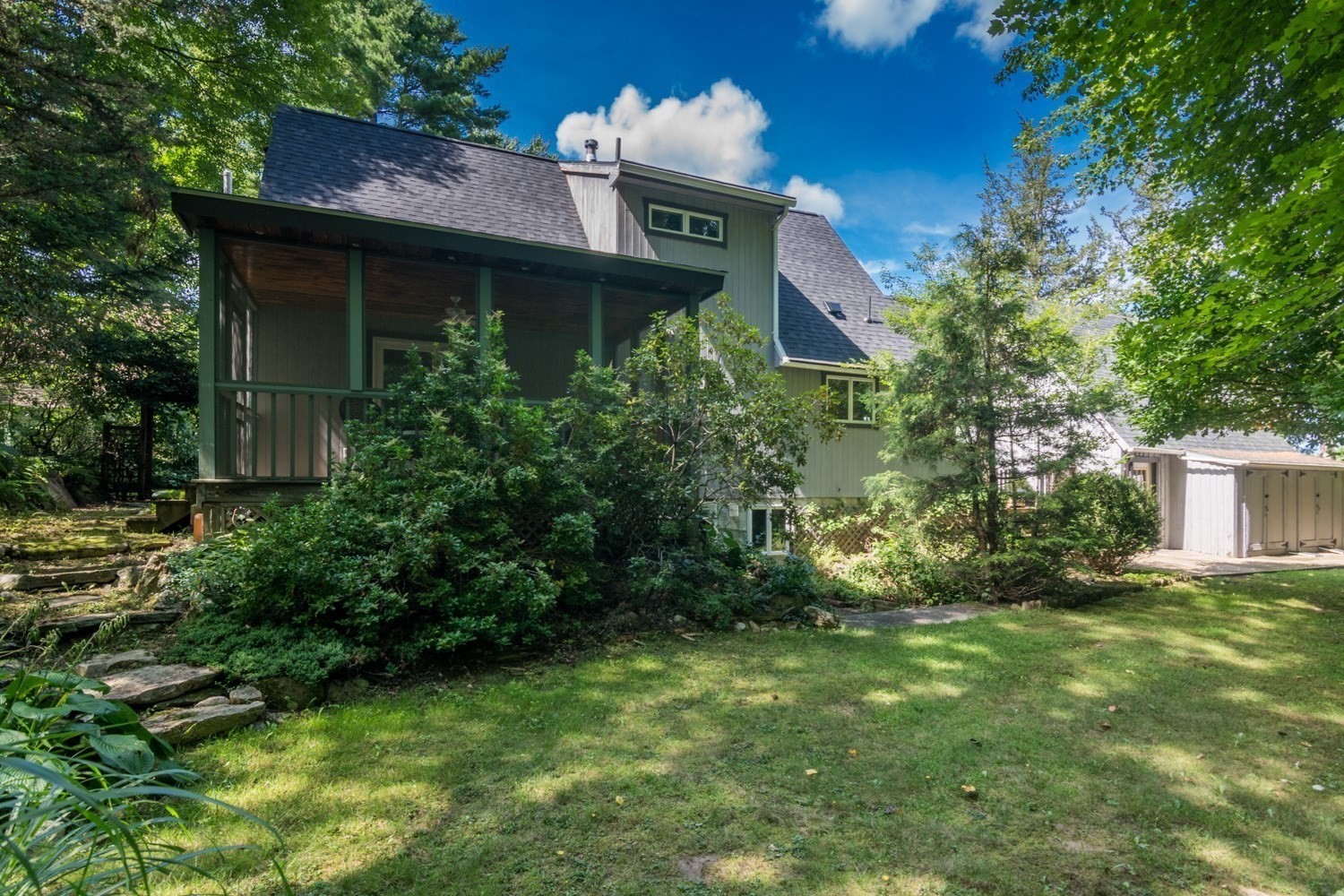 main property photo 34