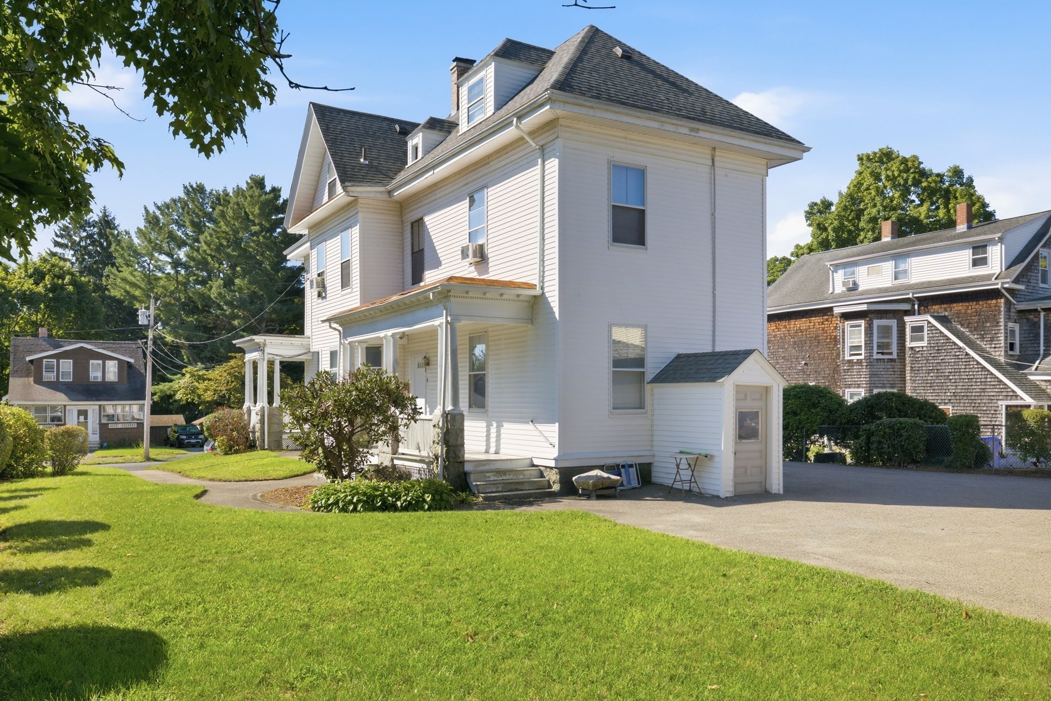 main property photo 5