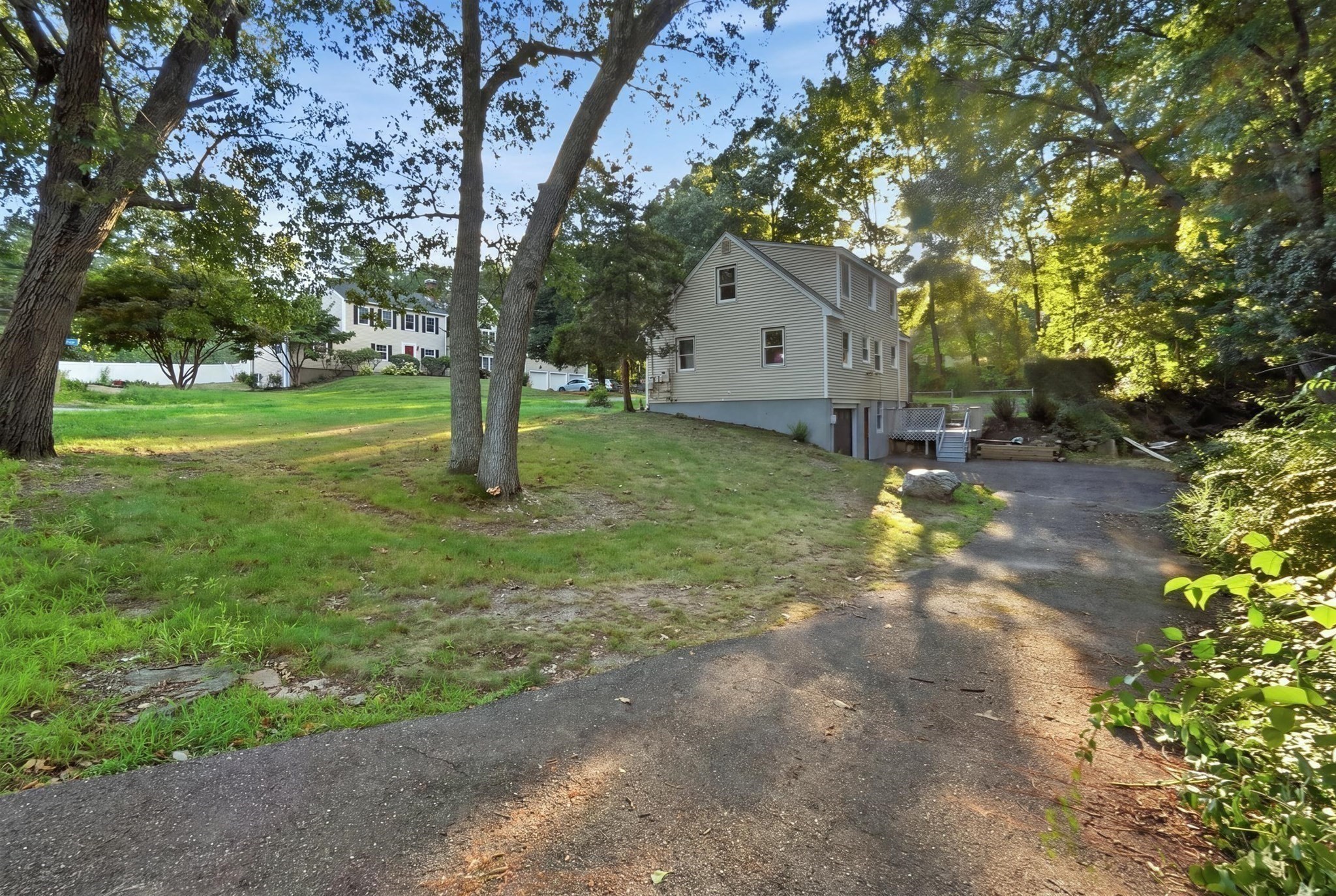 main property photo 29