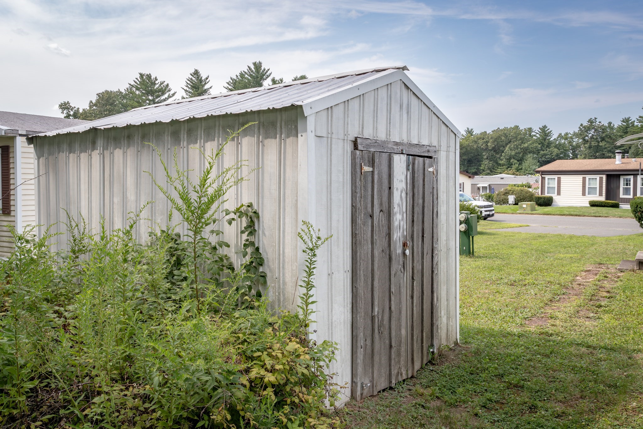 main property photo 13