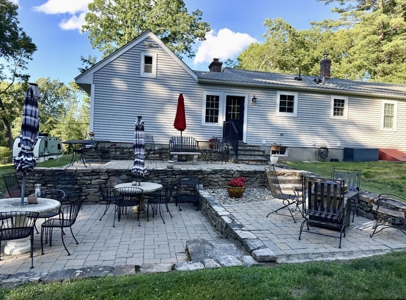 main property photo 25