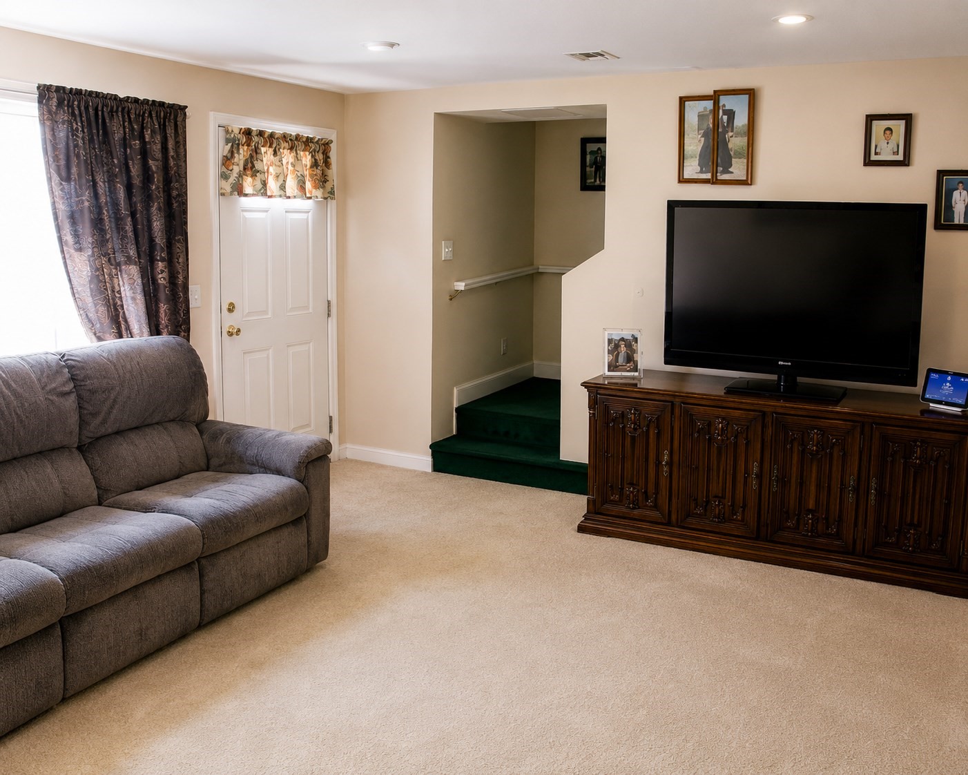 main property photo 12