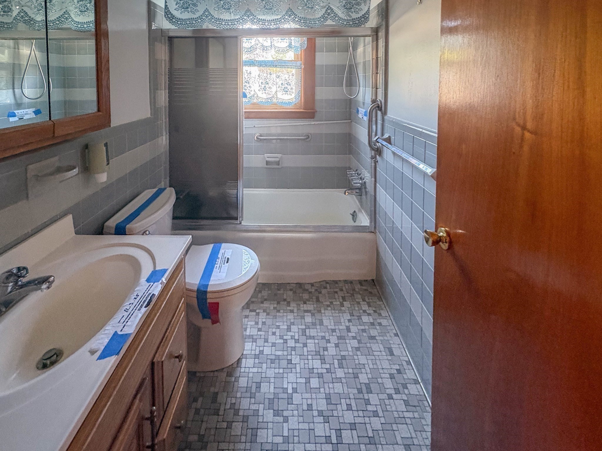 main property photo 20