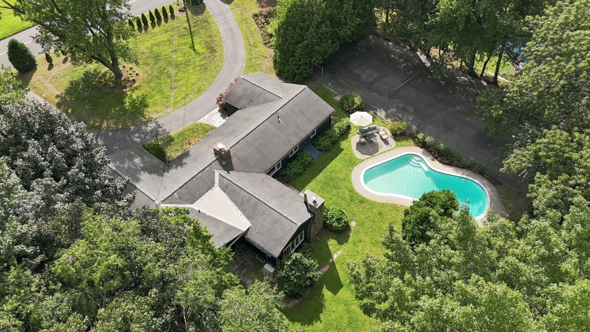 main property photo 36