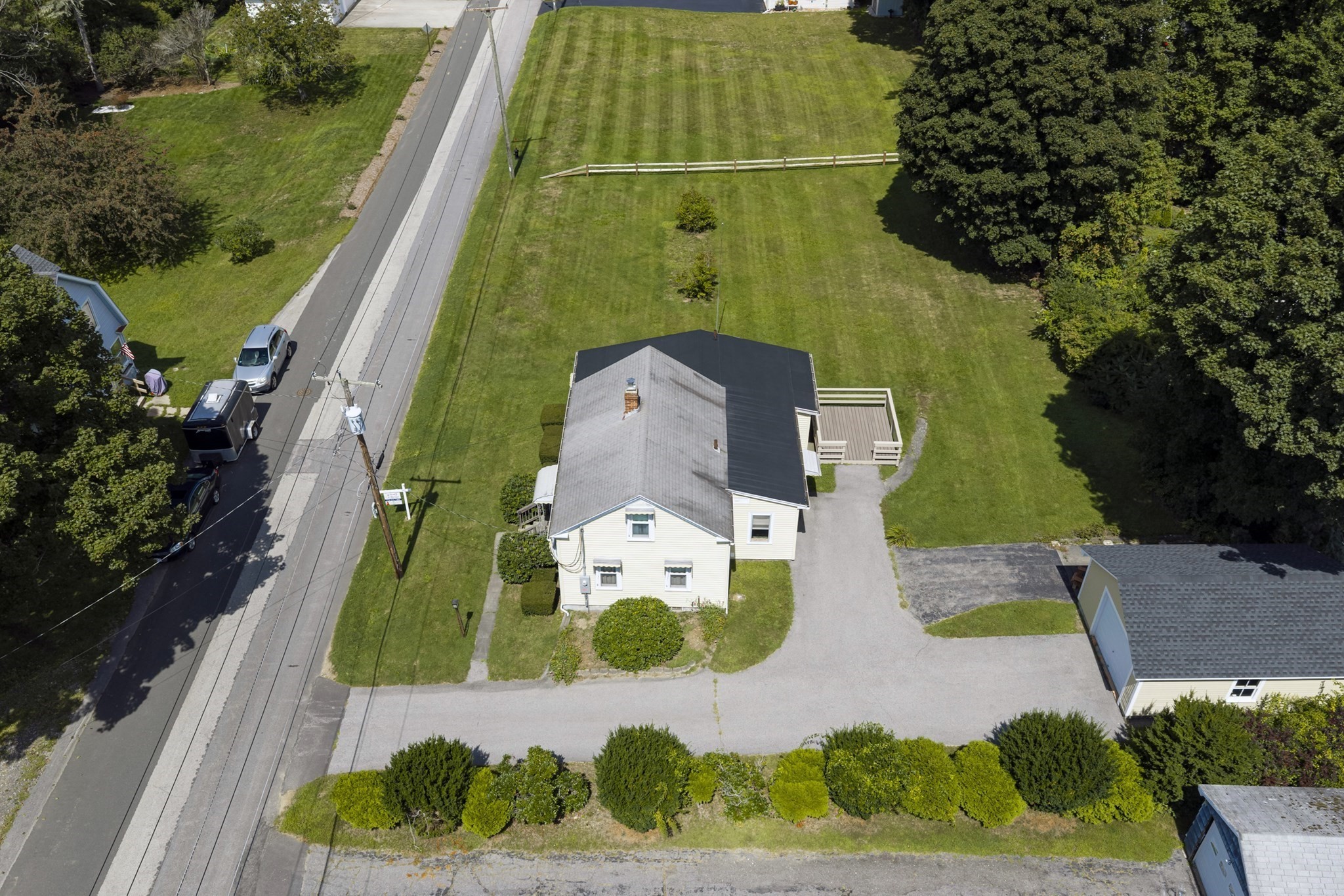 main property photo 25
