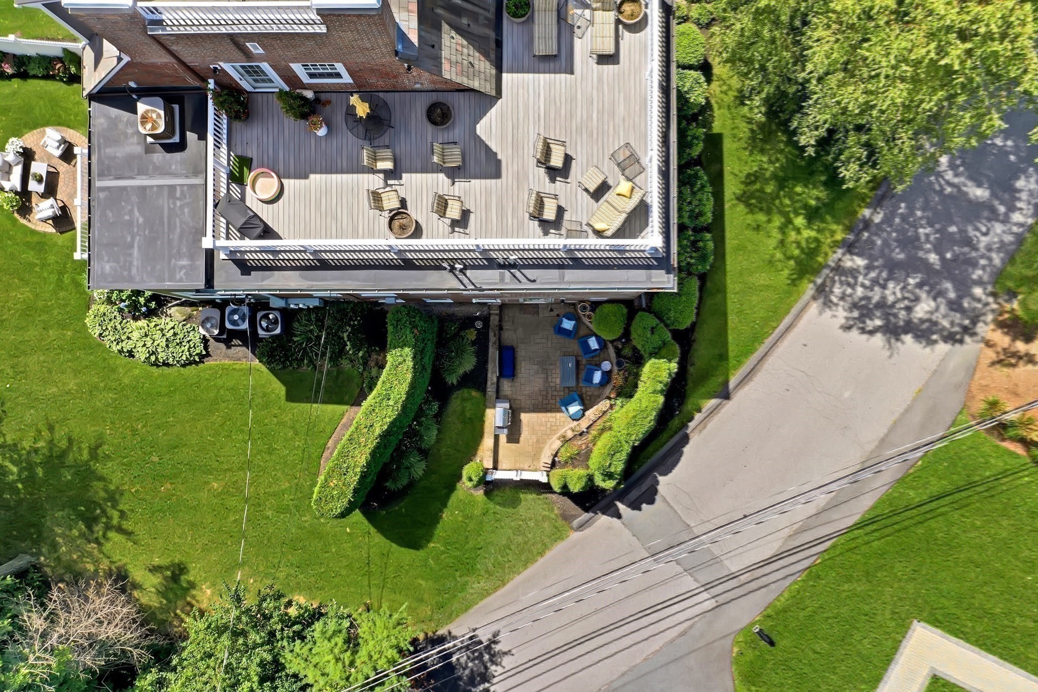 main property photo 32