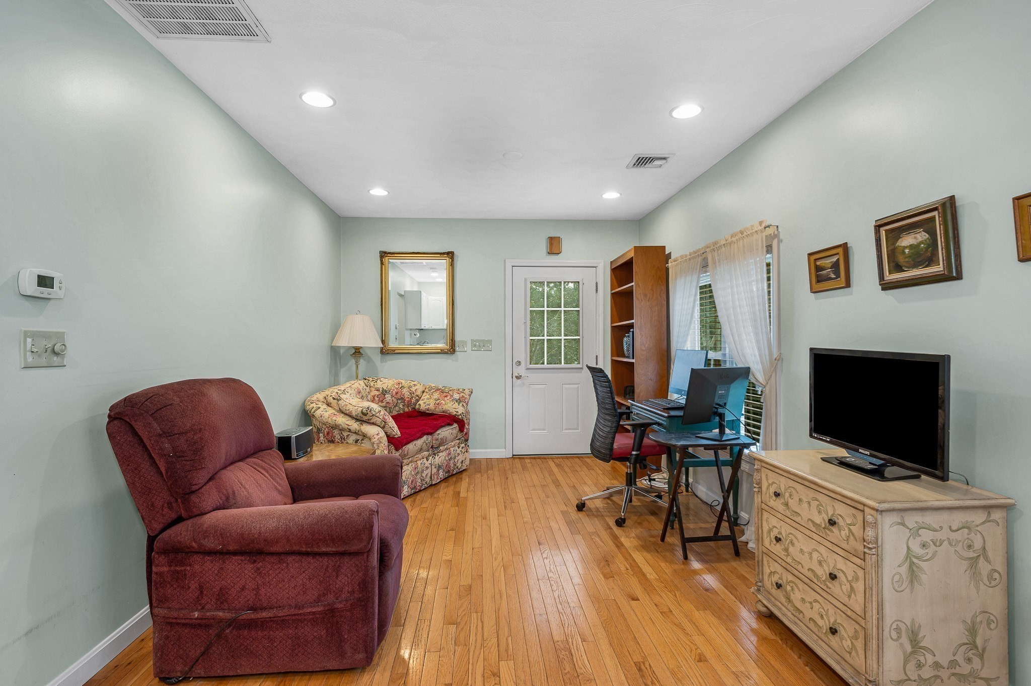 main property photo 22