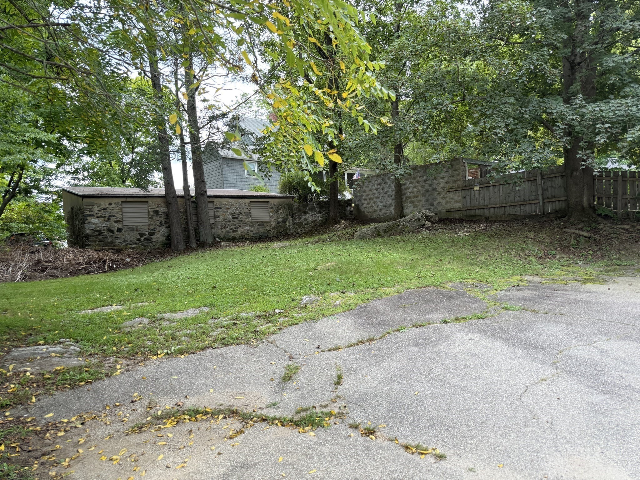 main property photo 19