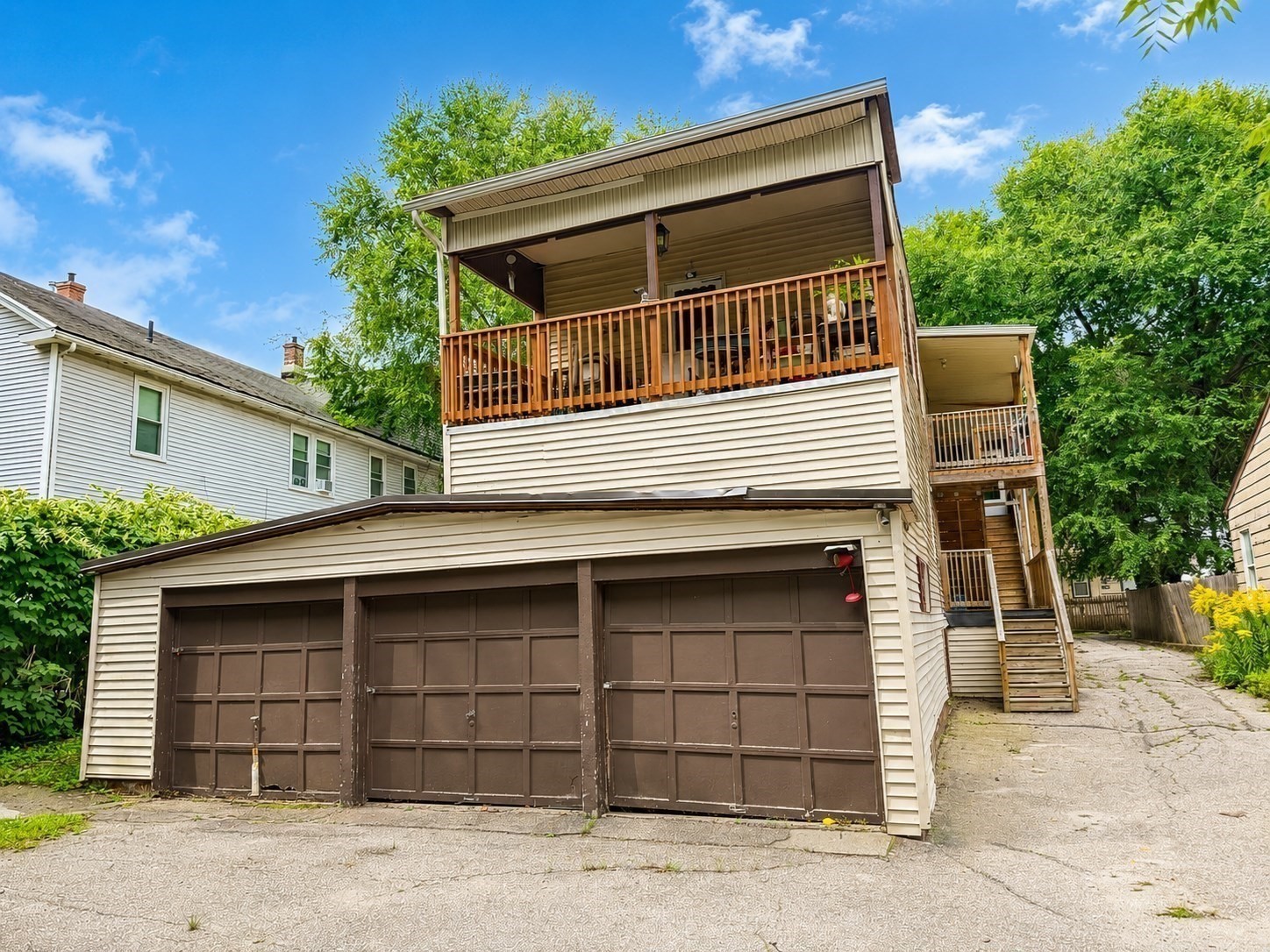 main property photo 3