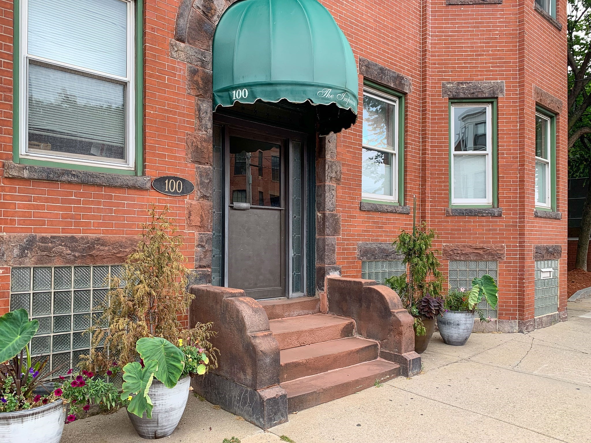 main property photo 25