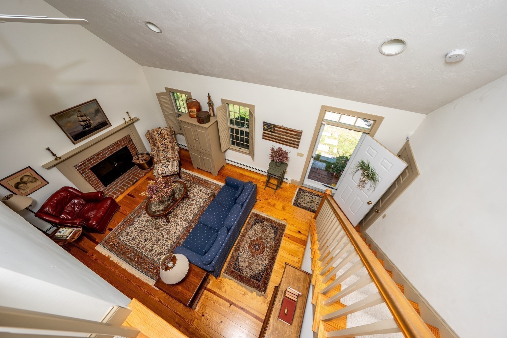 main property photo 28
