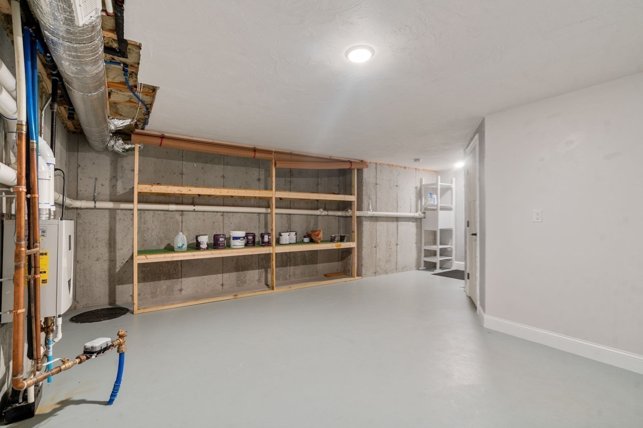 main property photo 33
