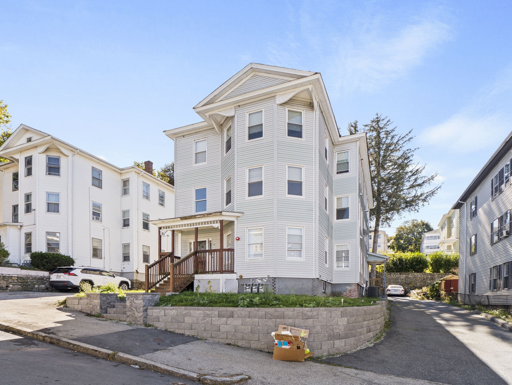 main property photo 33