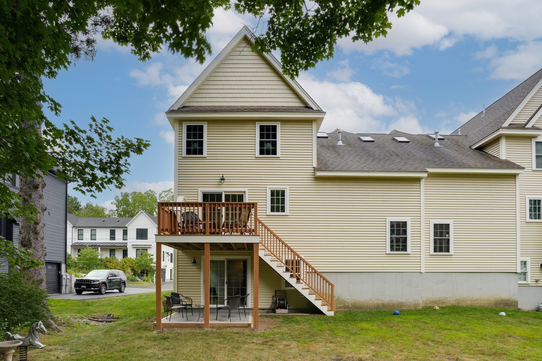 main property photo 3