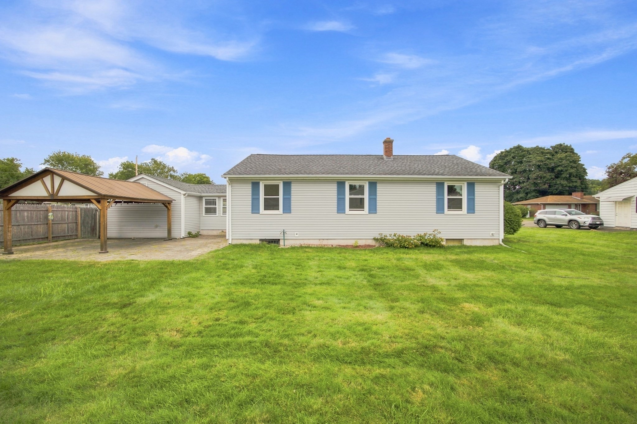 main property photo 33
