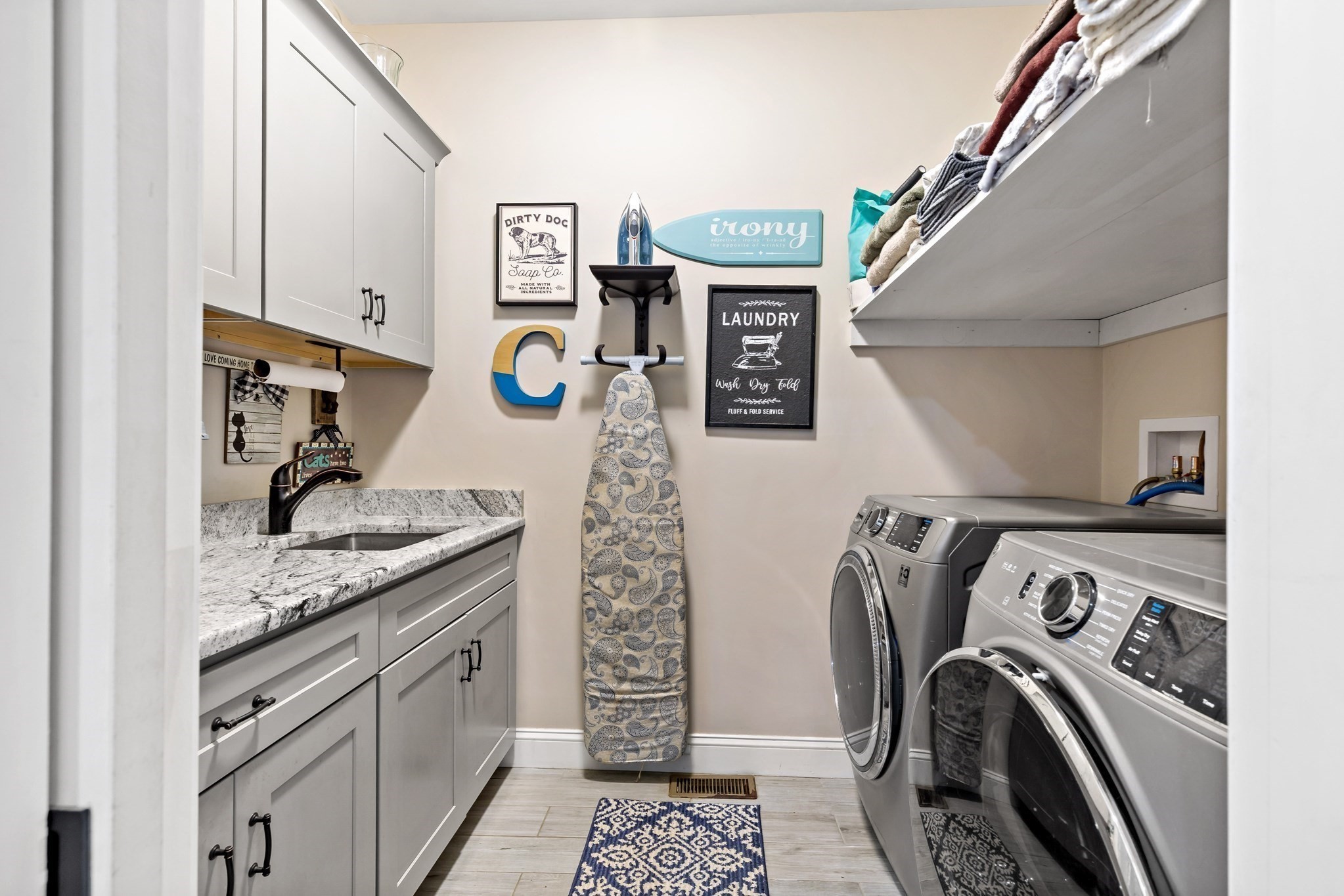 main property photo 21