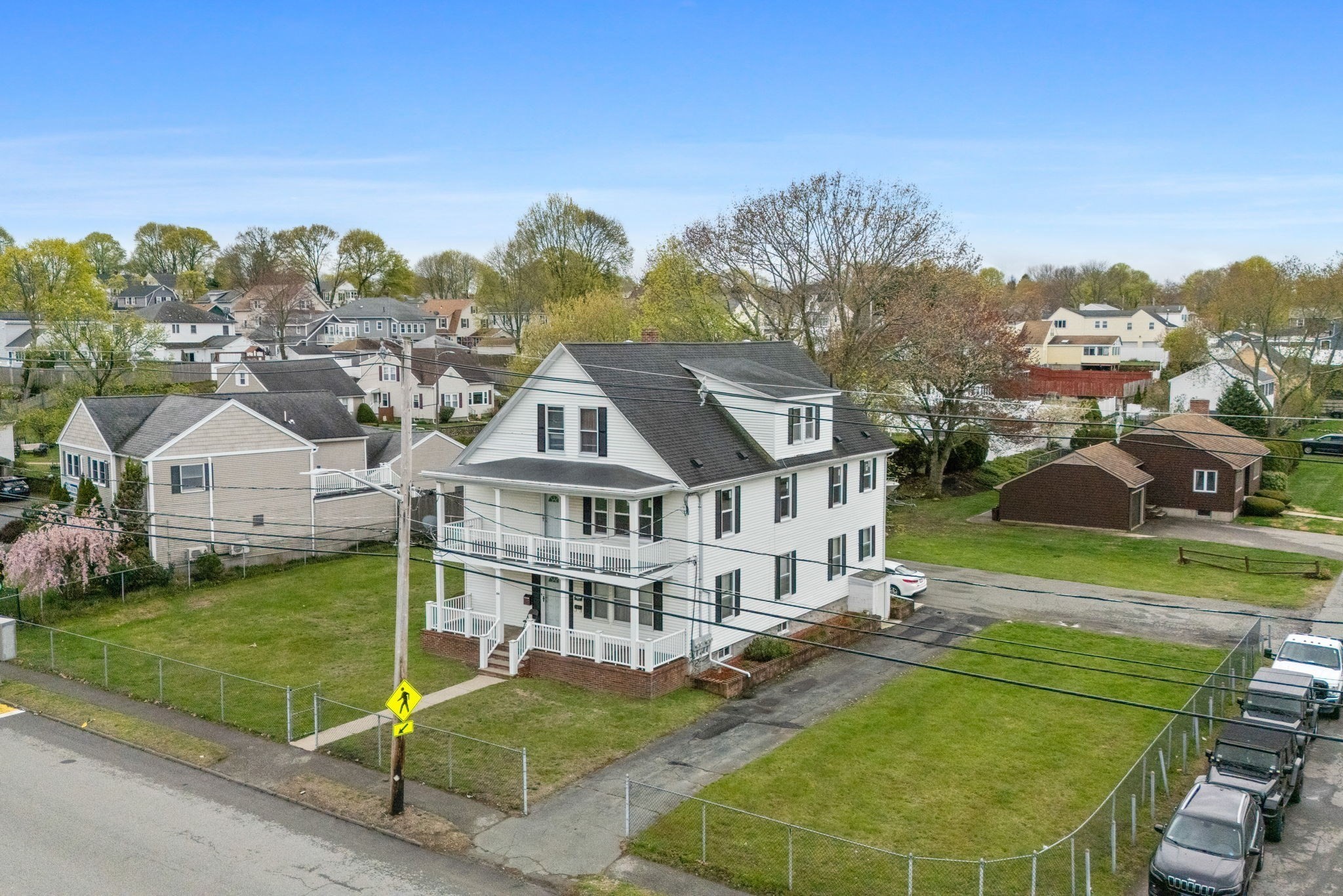 main property photo 19