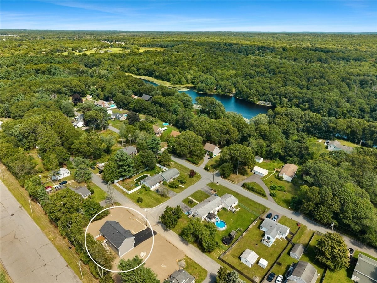 main property photo 40