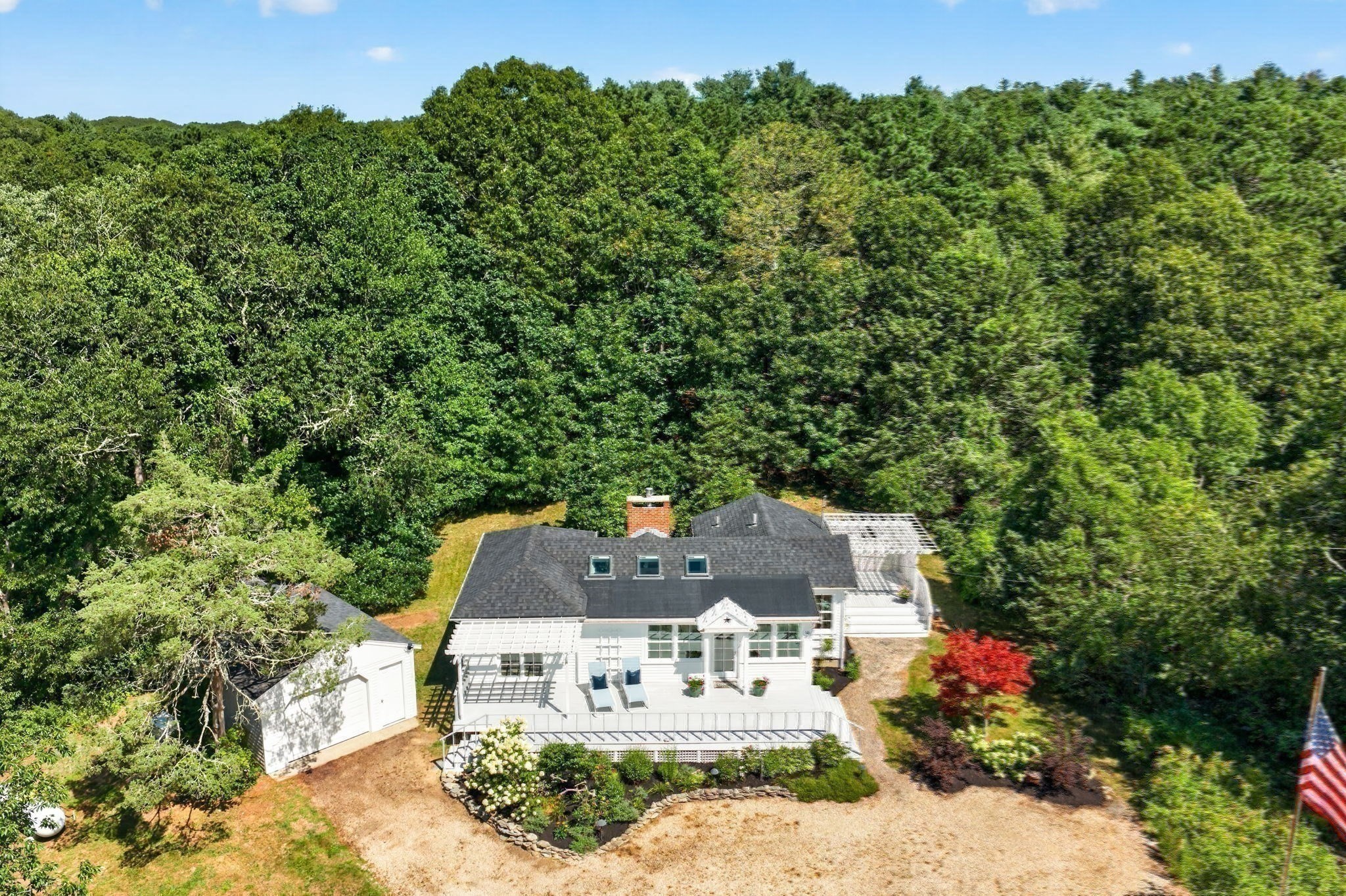 main property photo 32