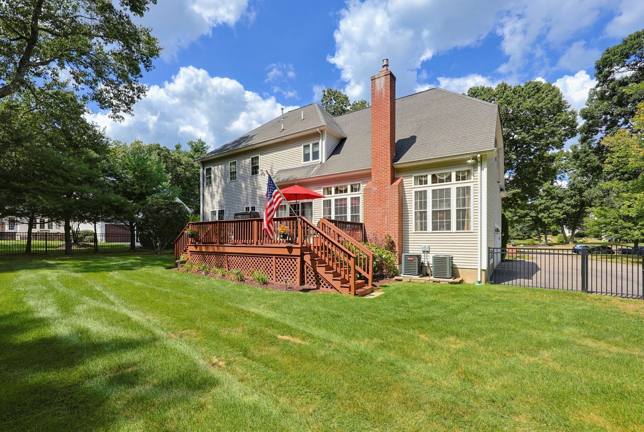 main property photo 39