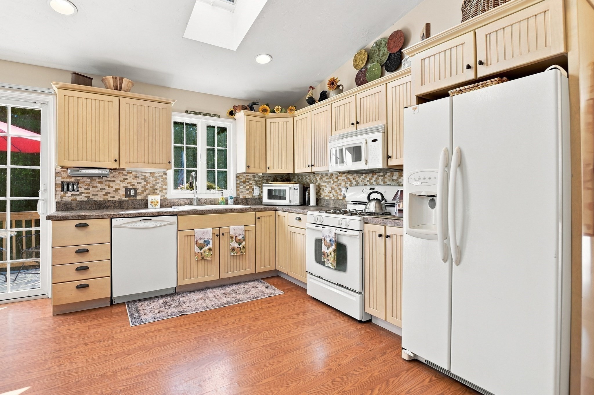 main property photo 29