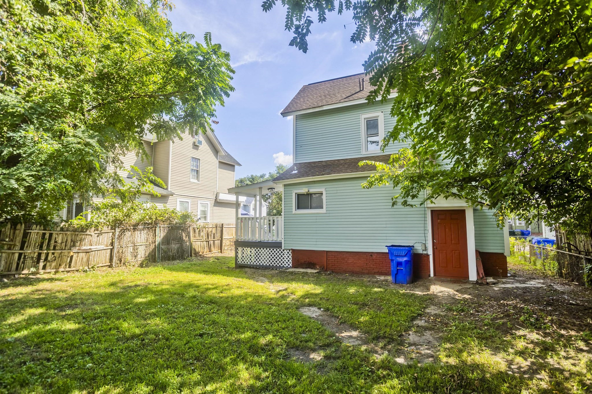 main property photo 27