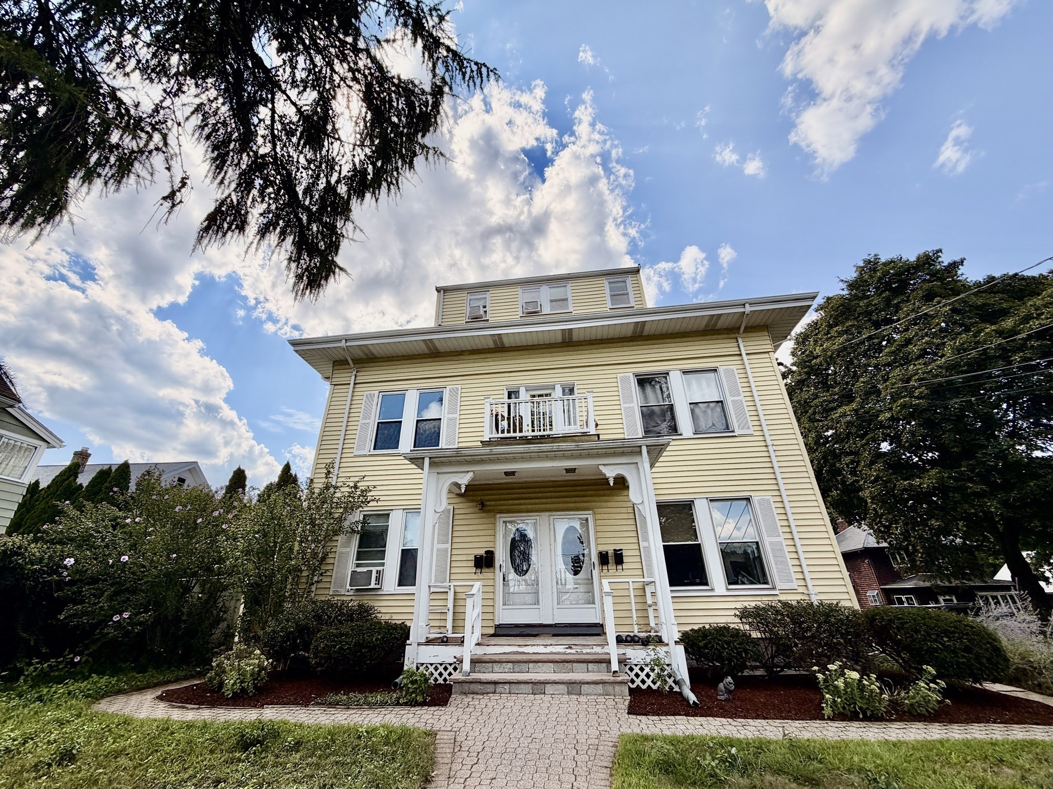 main property photo 17