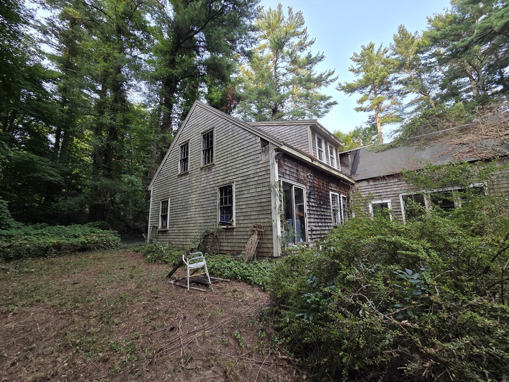 main property photo 11
