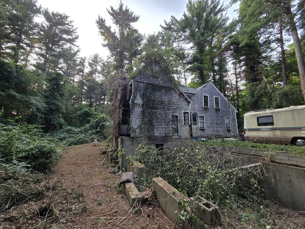 main property photo 18