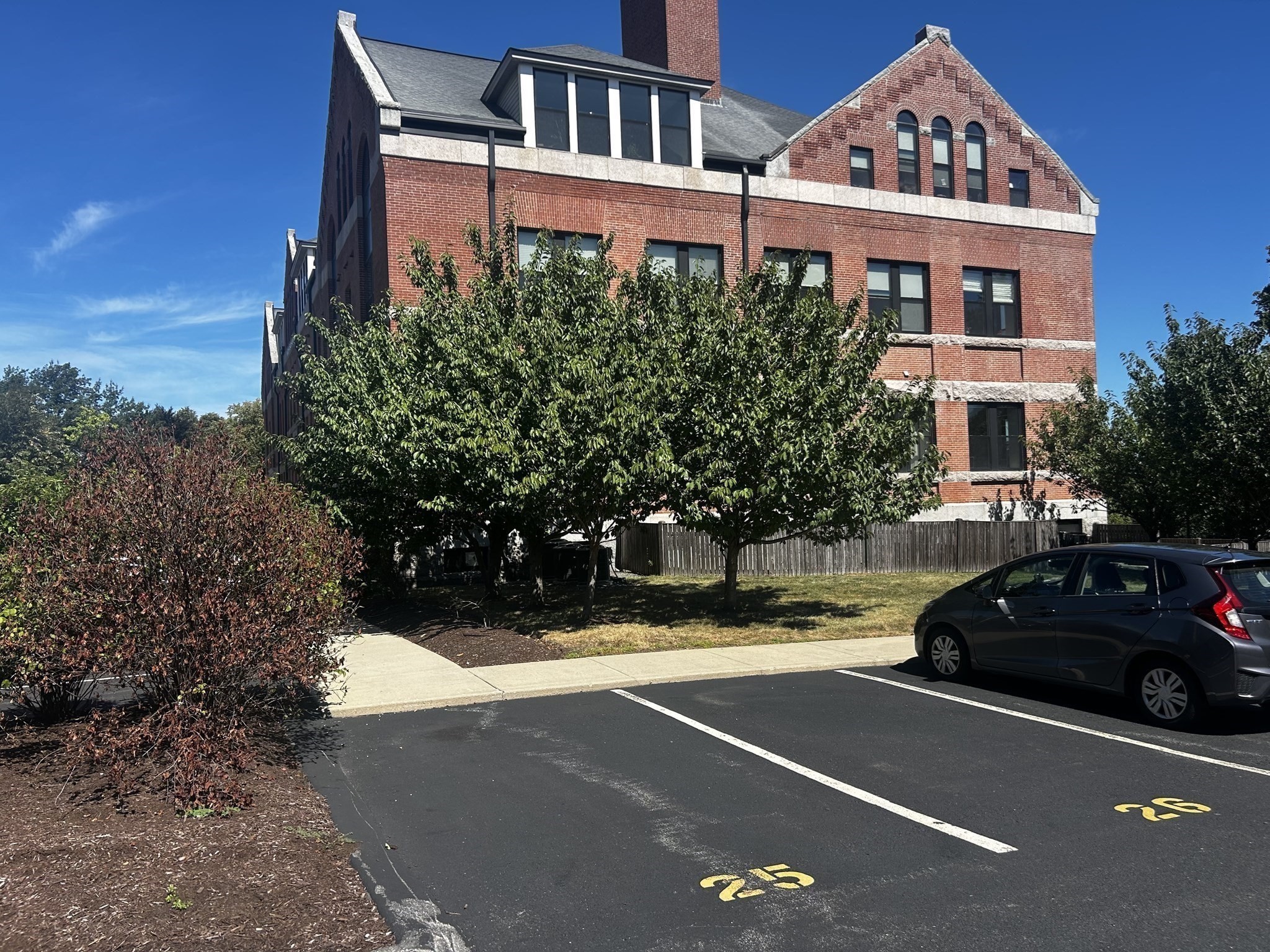 main property photo 26