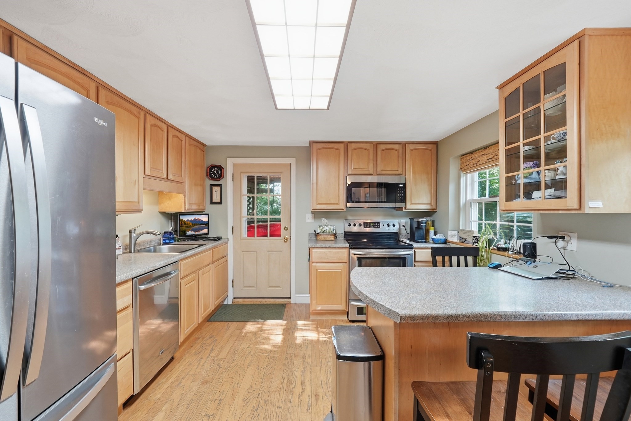 main property photo 4