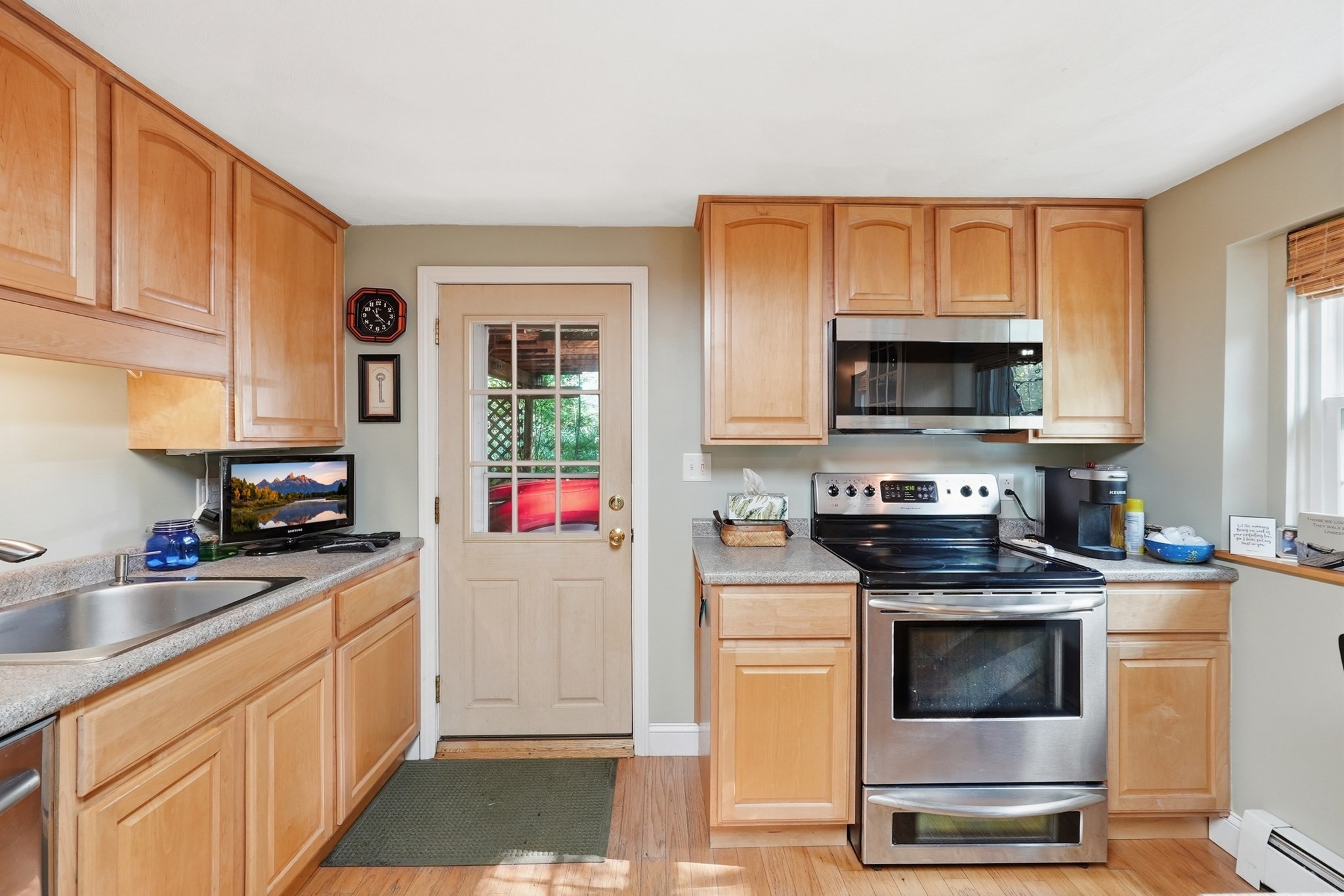 main property photo 7