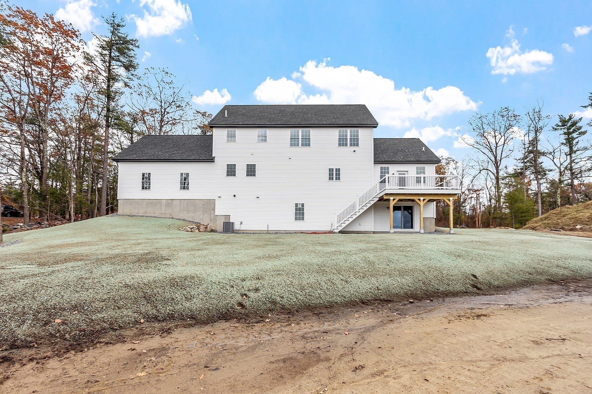main property photo 33