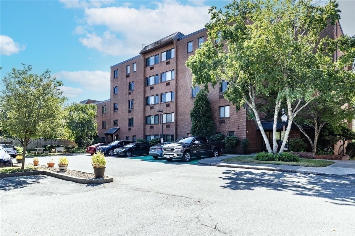 main property photo 34