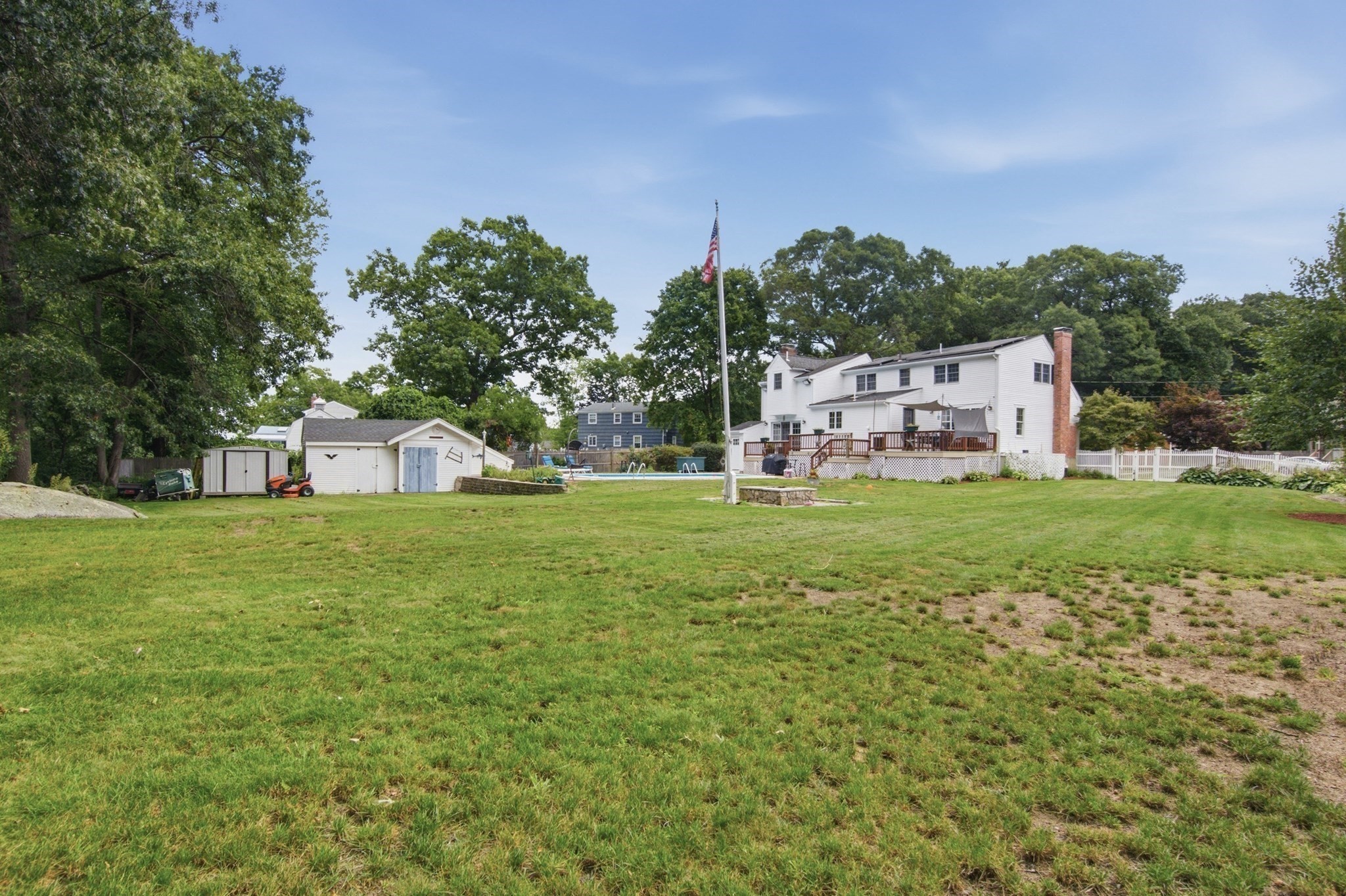 main property photo 33