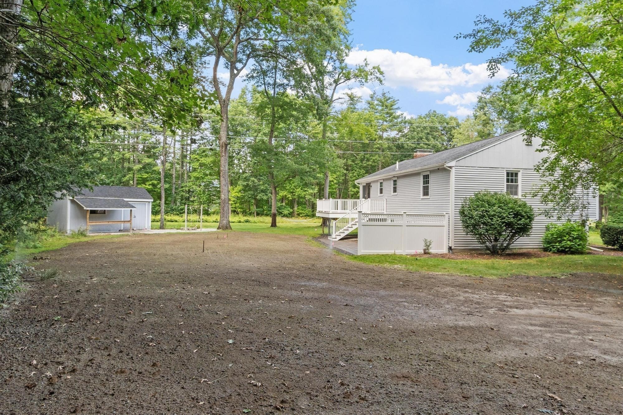 main property photo 40