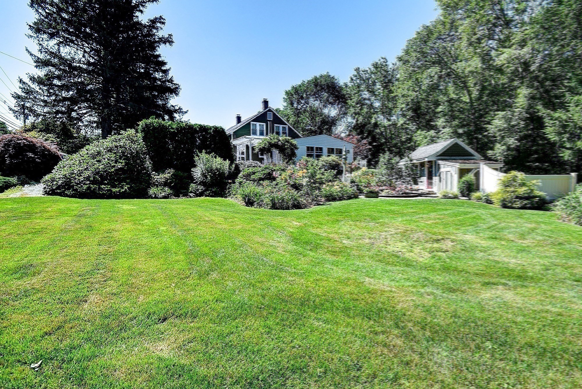main property photo 37